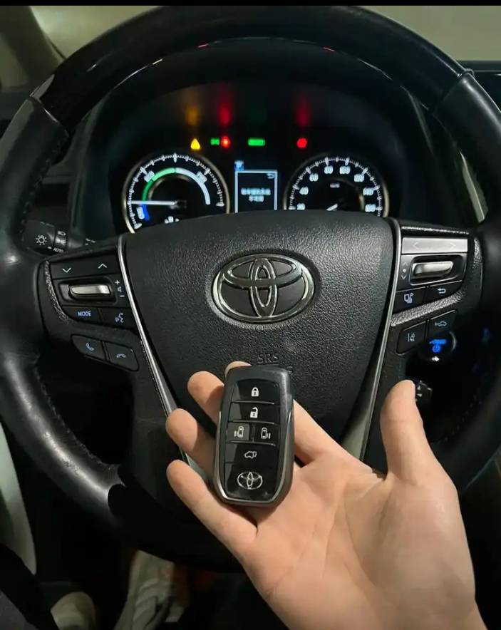 老哥们早啊，我是一夜没睡，还是怀念以前714的日子，起码挂壁的没那么惨。现在为了三73 / 作者:阿飞小老弟 / 