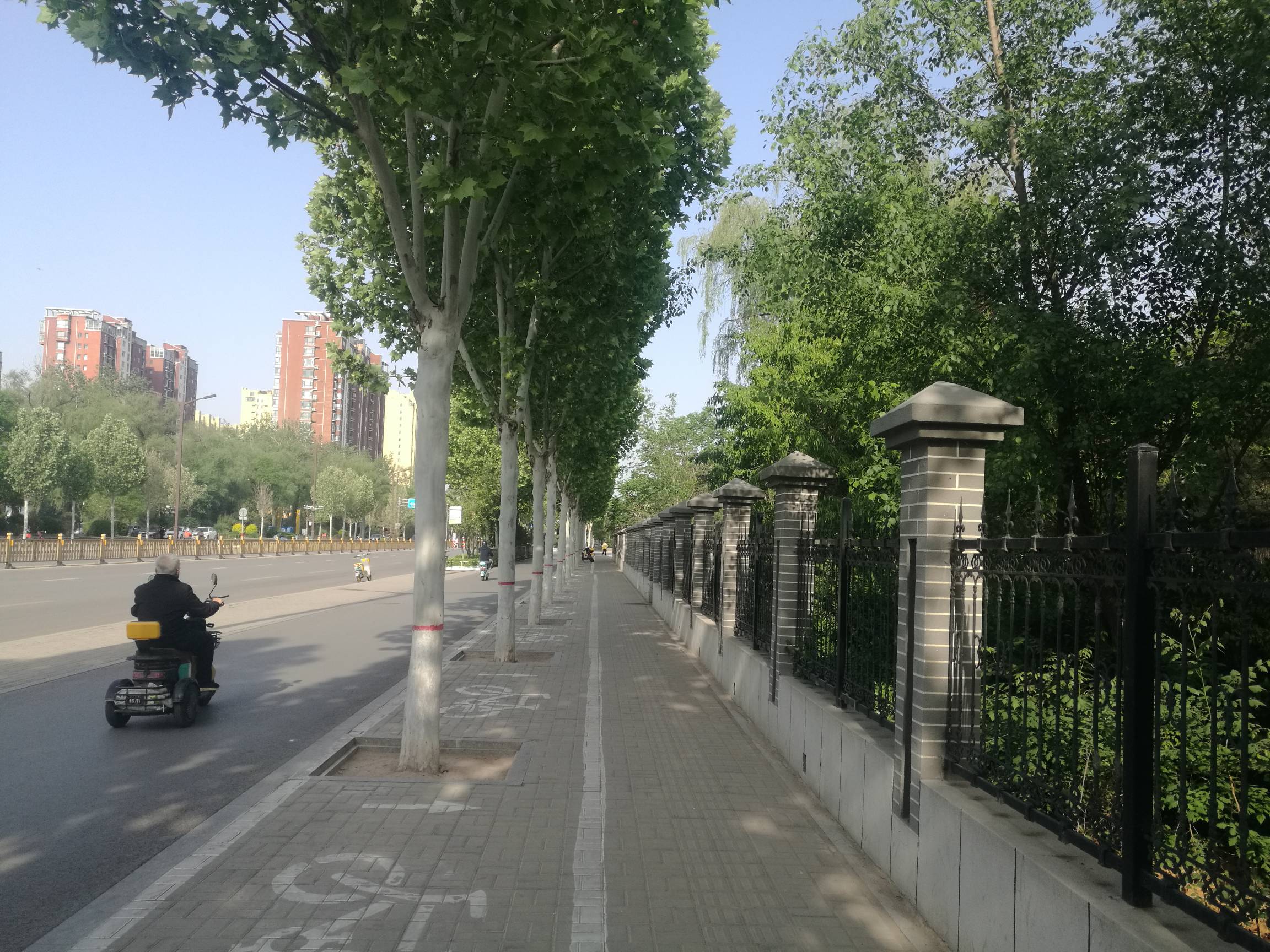 老哥们 出个主意吧 不知道怎么办了 明天要还房贷 本来前几天收了点 可不够 家里人问我84 / 作者:努力优秀_ / 