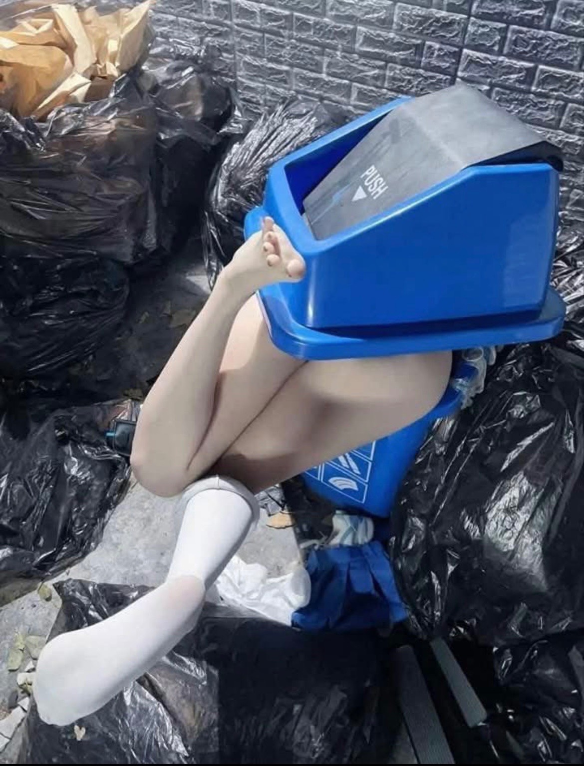 谁的娃娃扔lj桶了

72 / 作者:落叶随风i / 