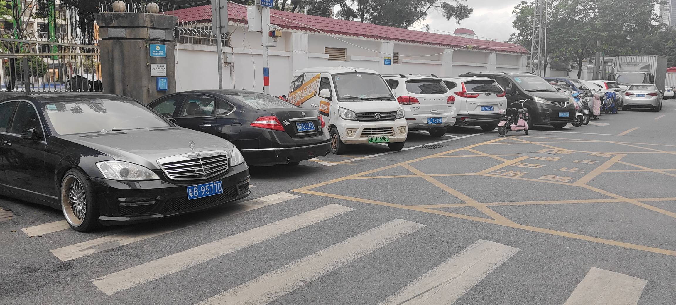 门口大把车牌，老哥们看看可以吗，不用谢

5 / 作者:胡子8888 / 