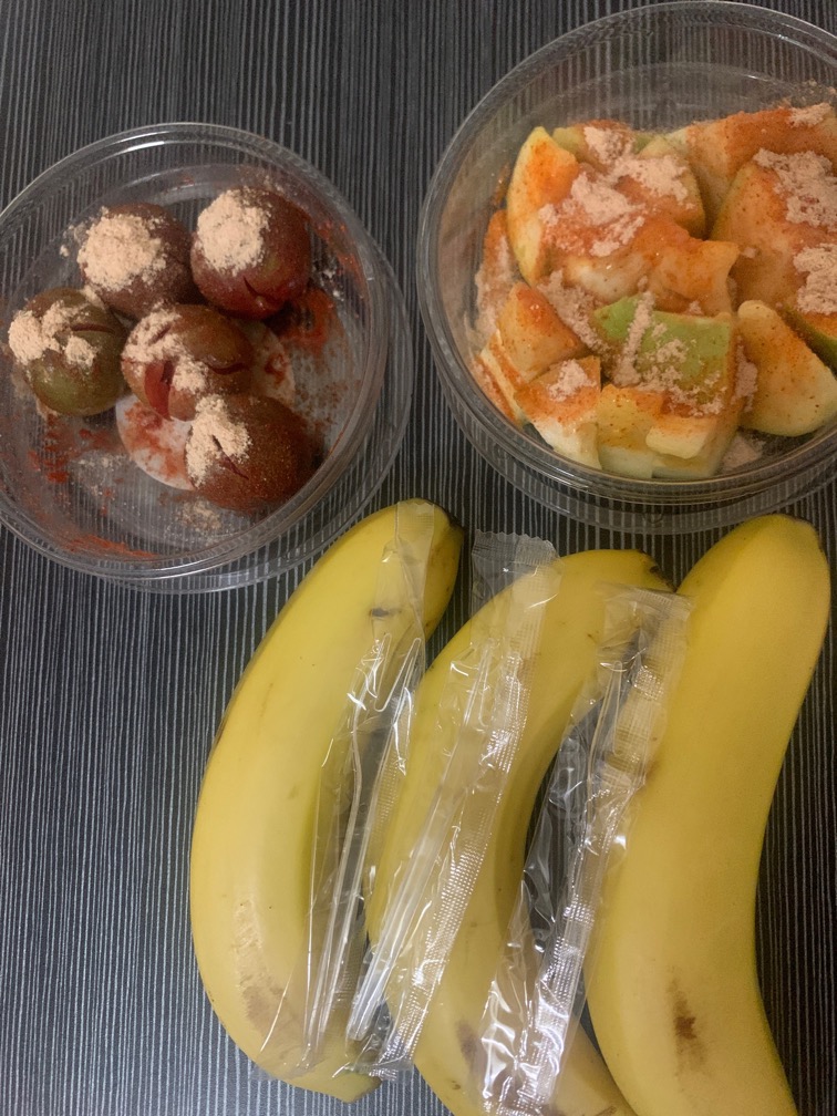 刚刚醒老哥们 吃点了呢 



2 / 作者:小鬼是魔鬼 / 