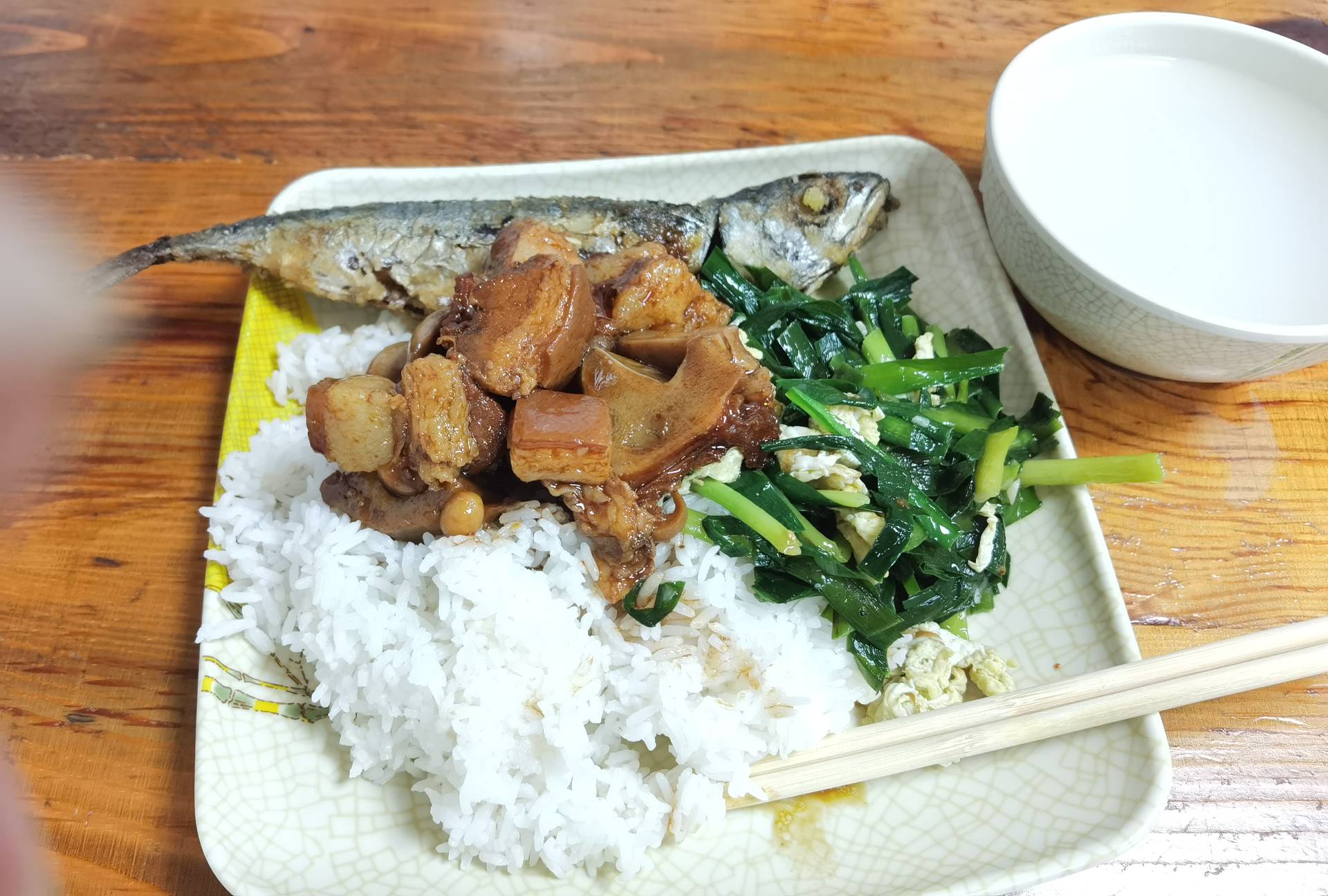 有没有老哥不喜欢点外卖，我喜欢到店吃。同一家去了好多次

21 / 作者:凤鸣 / 