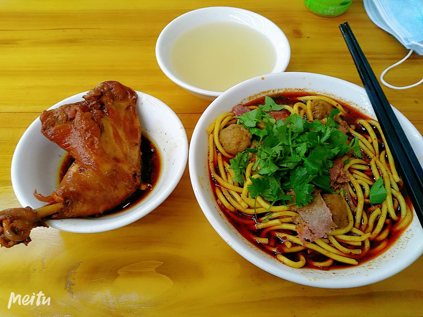 吃好的吃贵的，就是不吃那免费的

1 / 作者:踏踏米 / 