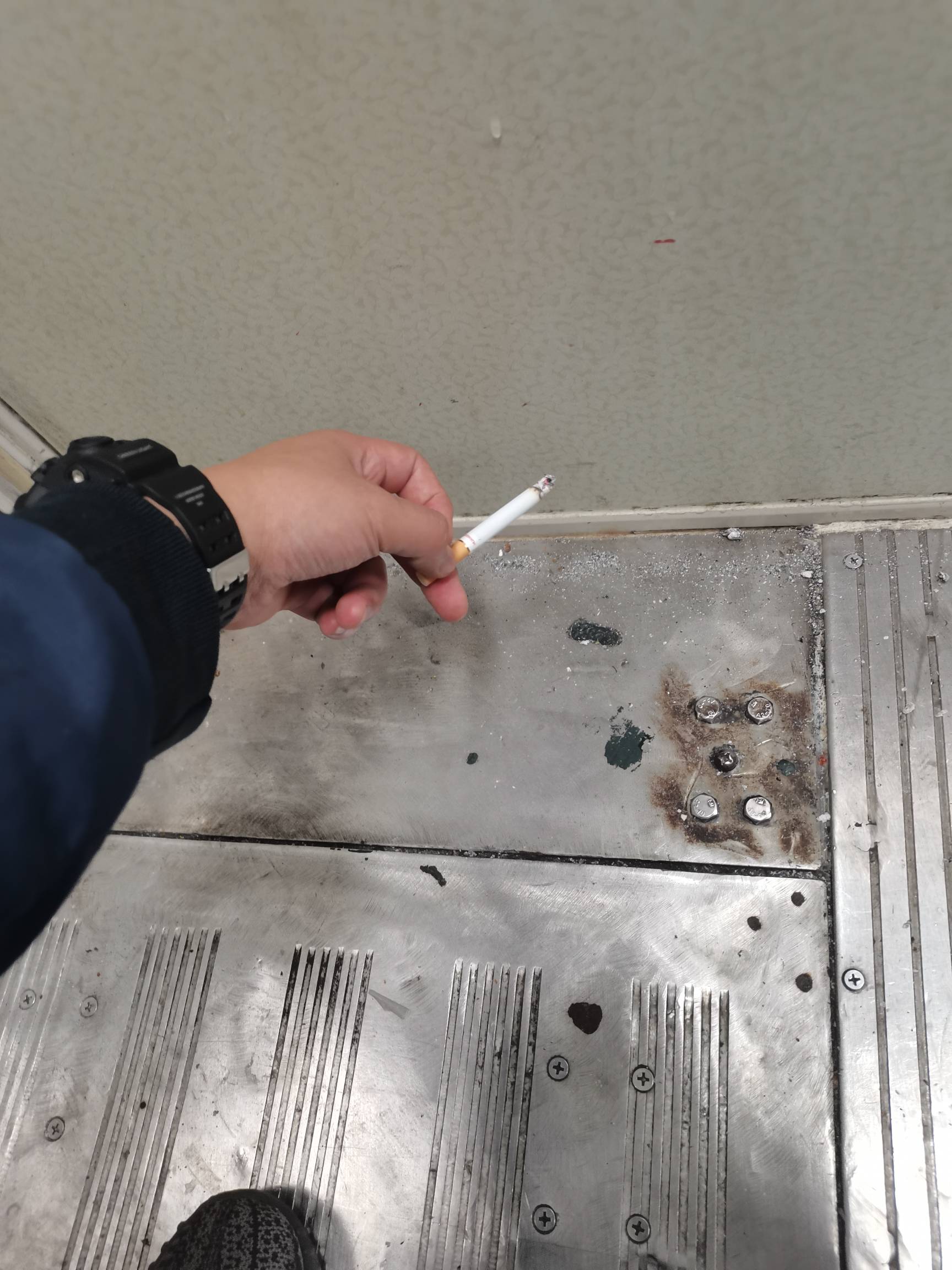 这一天的直接睡懵逼了

73 / 作者:老哥想上岸！！ / 