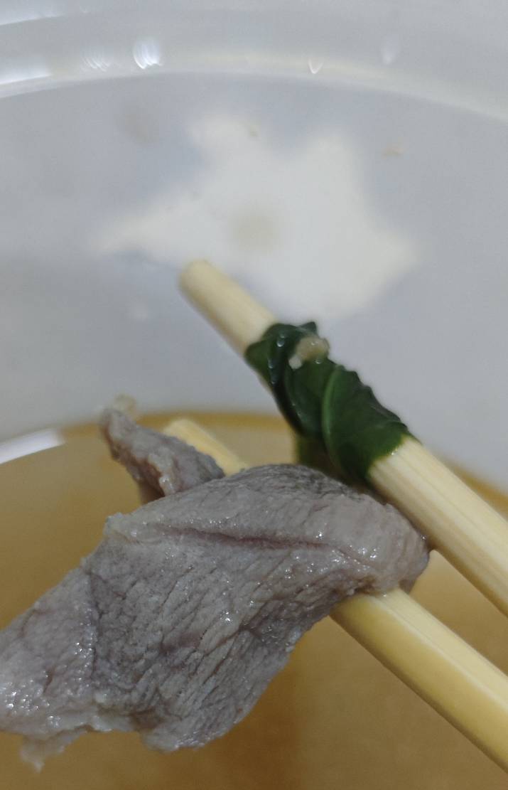 商家说这个肉好熟了，第三个图才是熟了的吧



42 / 作者:羊肉汤 / 