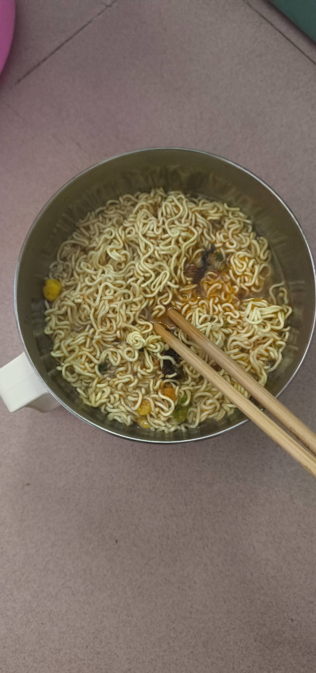 老哥们，吃饭了 自己炒的

45 / 作者:虾鸡啵混日子 / 