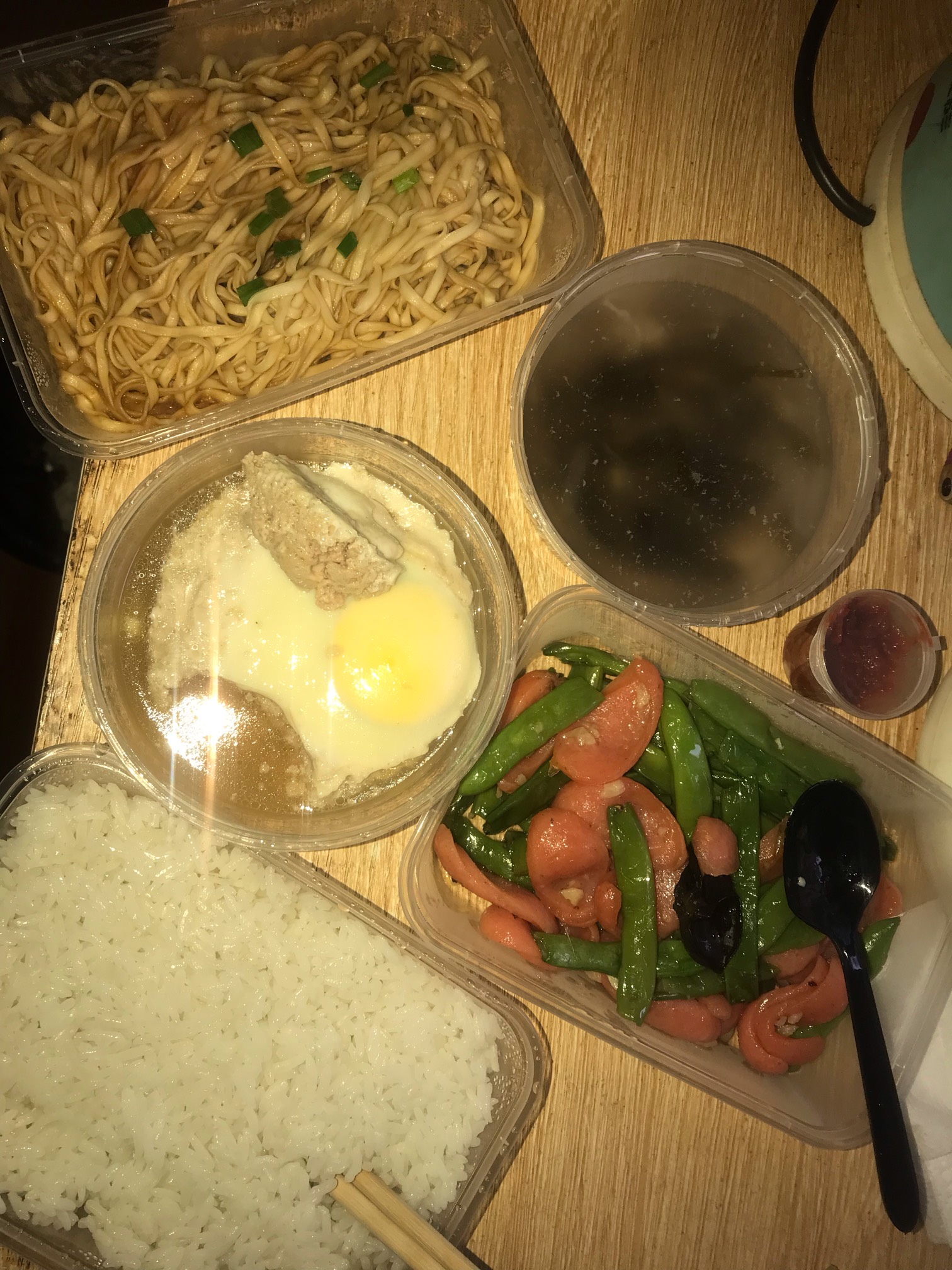毛荒，现在卡农老哥有一半人在上班吗

82 / 作者:卡农社区保安 / 