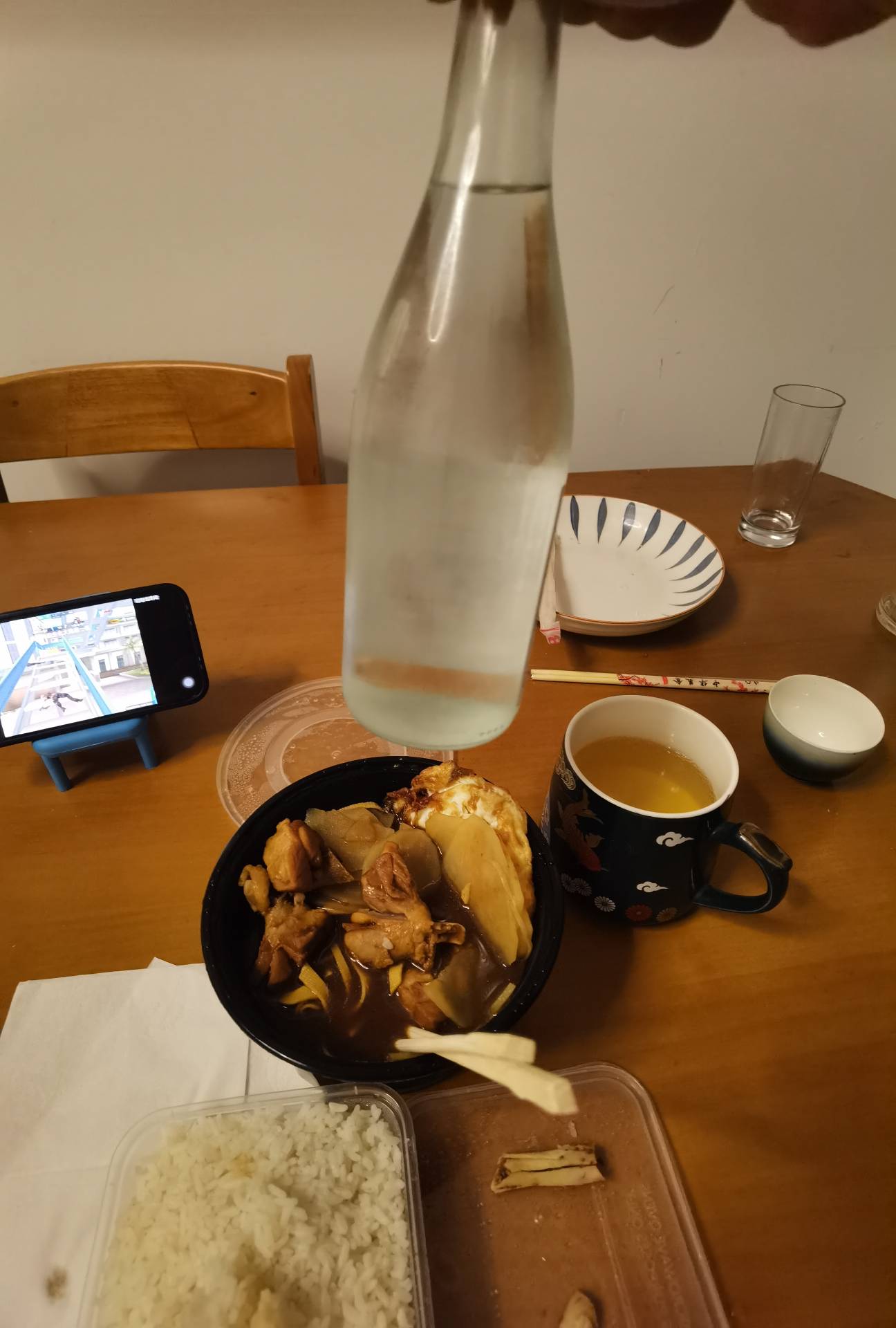 今日有酒今朝醉

74 / 作者:安徽吴彦祖8 / 