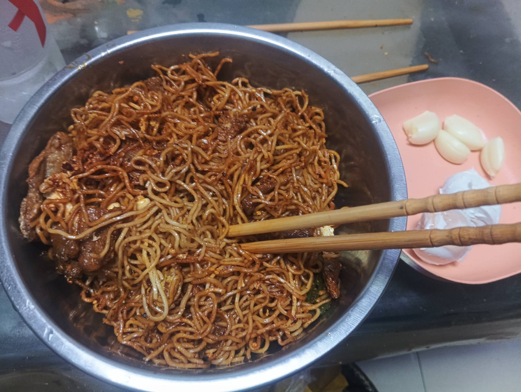 老哥们起床恰早饭了

72 / 作者:梦琪琪琪 / 
