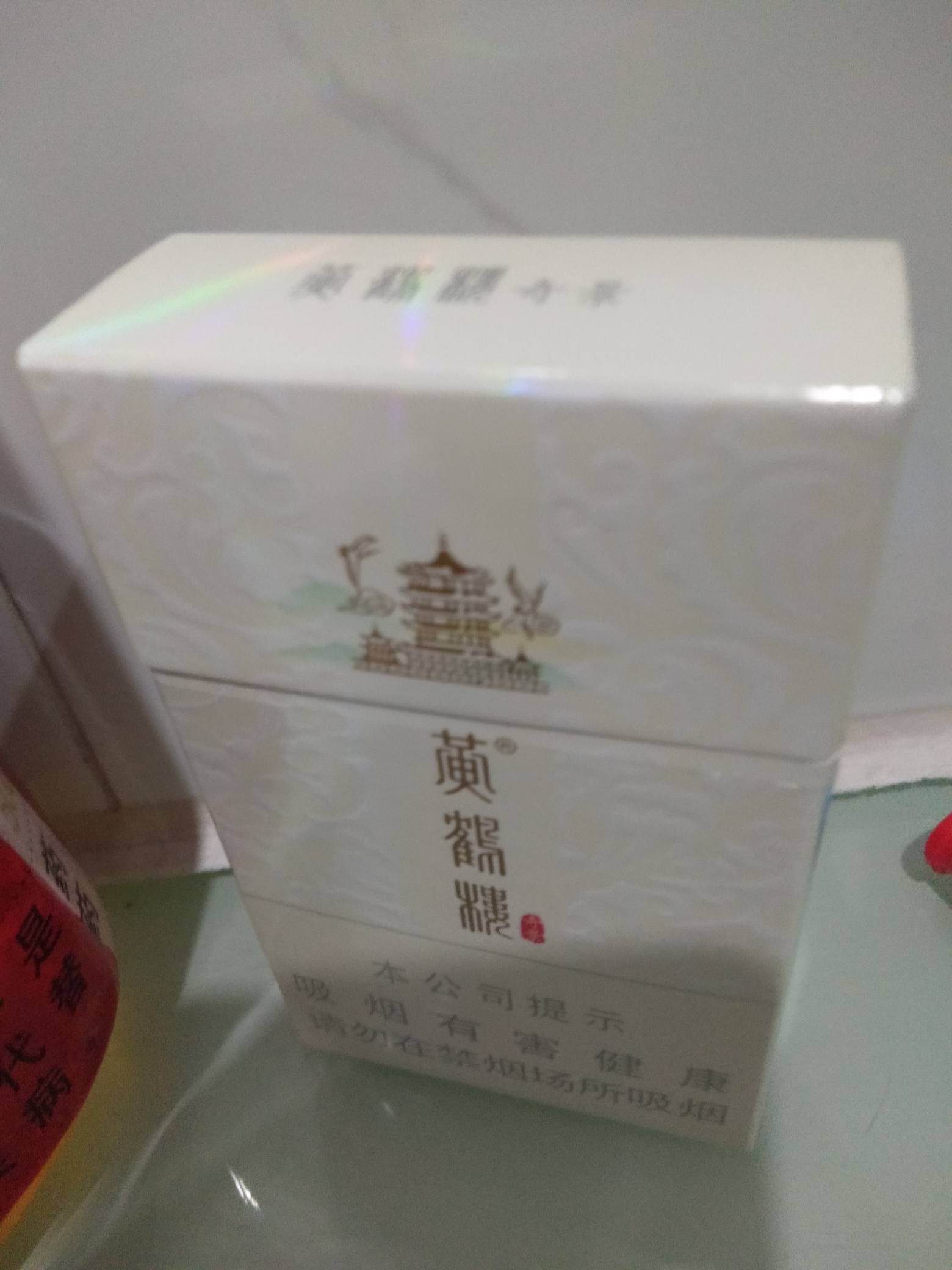 饿醒了，有没有毛毛，喝水越喝越饿唉 

11 / 作者:尛•牛•氓 / 