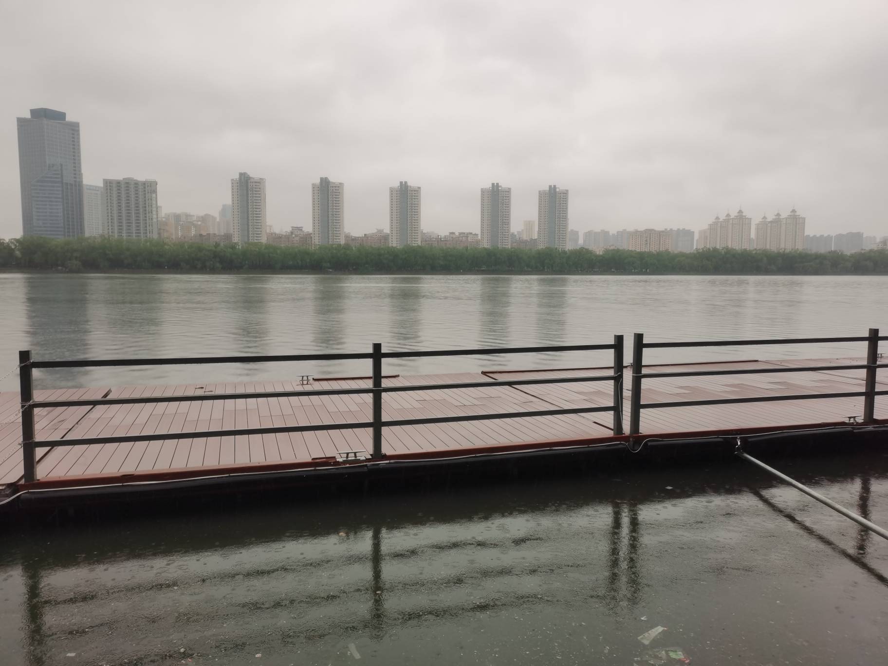 没毛只能挂壁公园了


4 / 作者:番茄炒土豆 / 