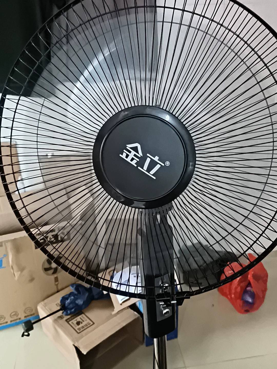 搞半天终于装好风扇了

66 / 作者:大哥让我先跑 / 