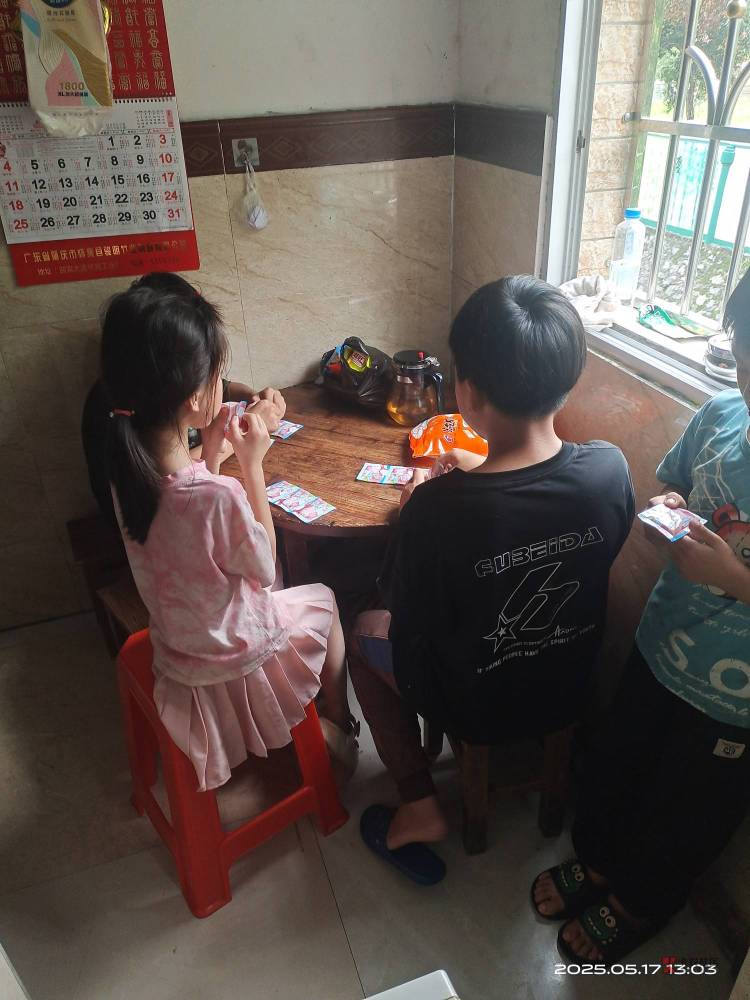 这样的生活，父母的儿子、妻子的丈夫、孩子的父亲，迫使着我努力天天干搬运旧伤添新伤84 / 作者:挂壁哥 / 