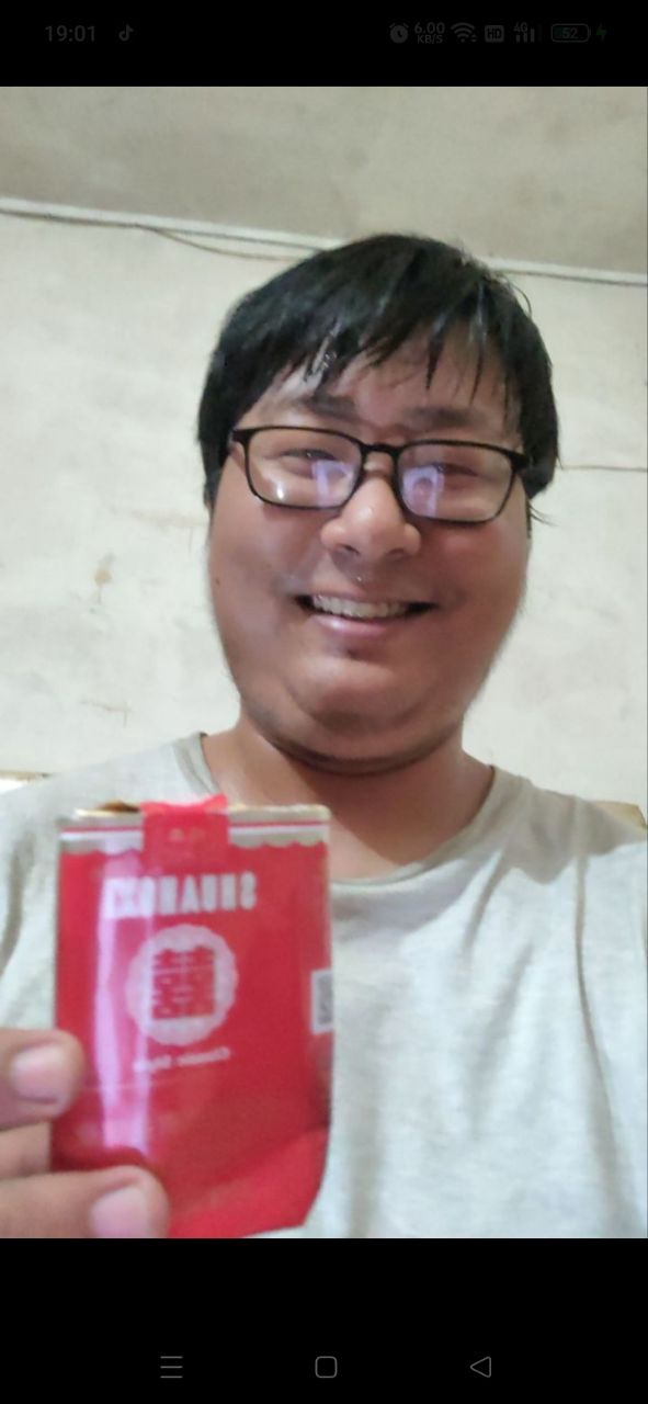 今天三个抖音看了150毛，现在全部都是18金币了

95 / 作者:p112444 / 