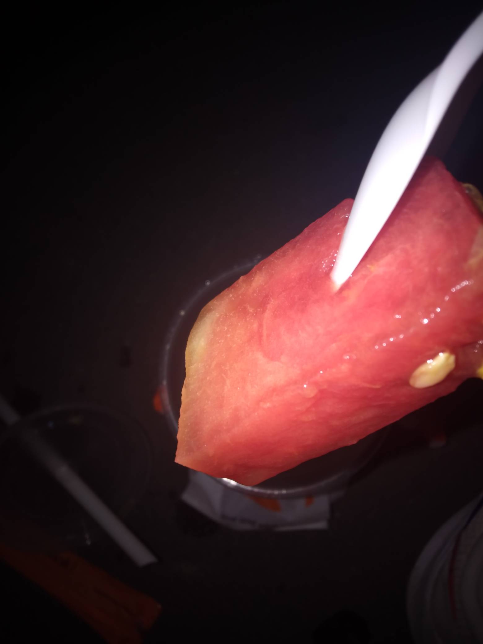穷醒了，哥哥们，今天还没破蛋

24 / 作者:尛•牛•氓 / 