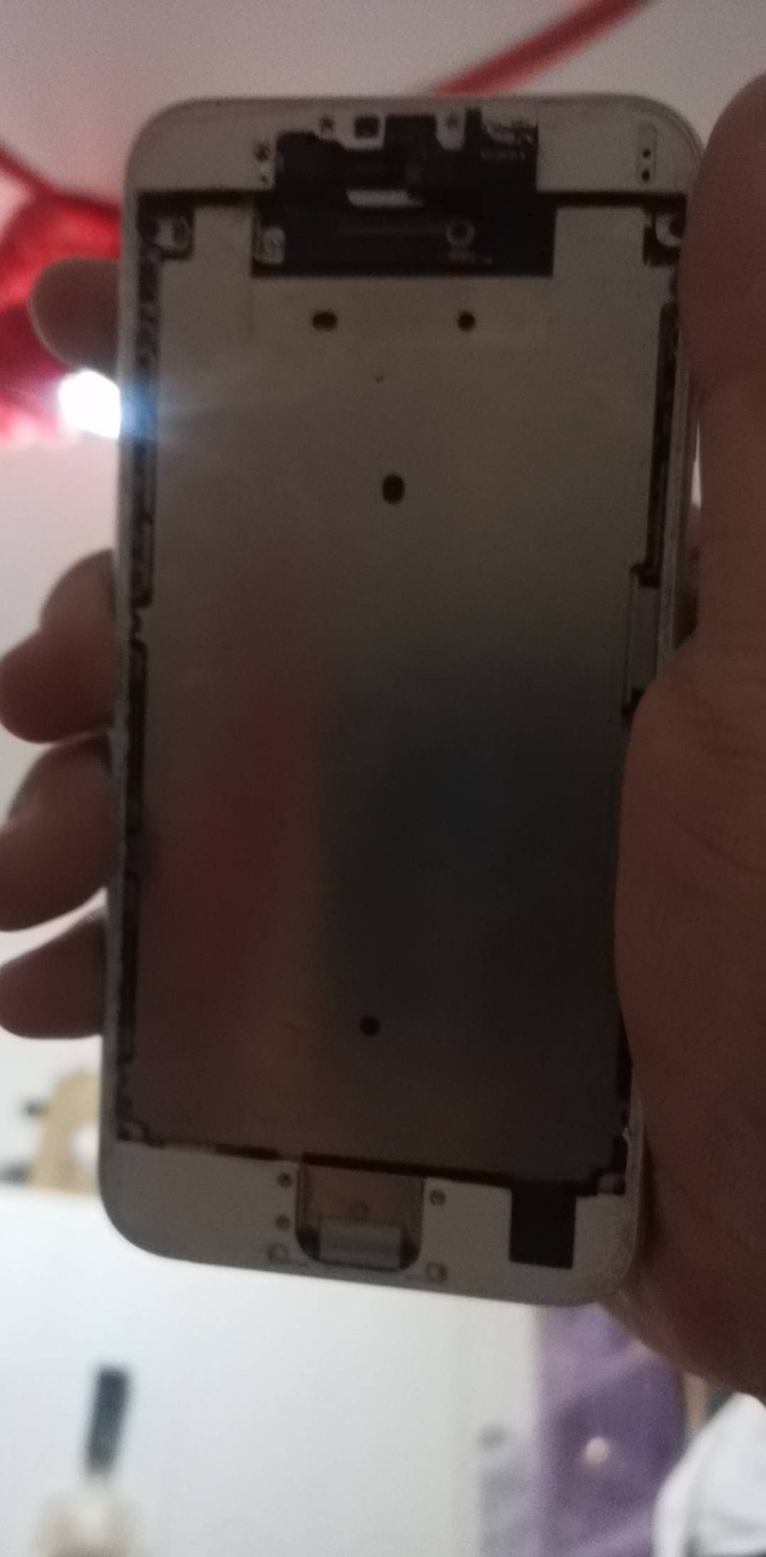 我家孩子两下给我申请猫定位的6s摔成这样还抢救吗

14 / 作者:少年啊滨 / 