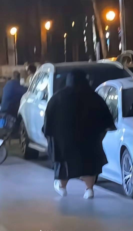 太不争气了，肚子又饿了真想邦邦给它两拳

49 / 作者:心态放青葱9 / 