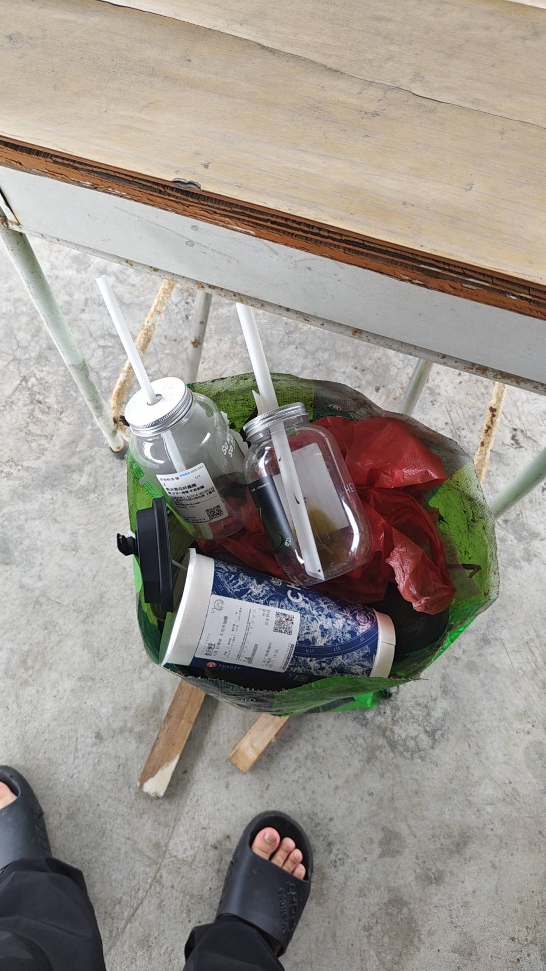 老哥们一天点多少个外卖?是不是现在都是一次吃俩份

56 / 作者:喜欢舔少妇脚 / 