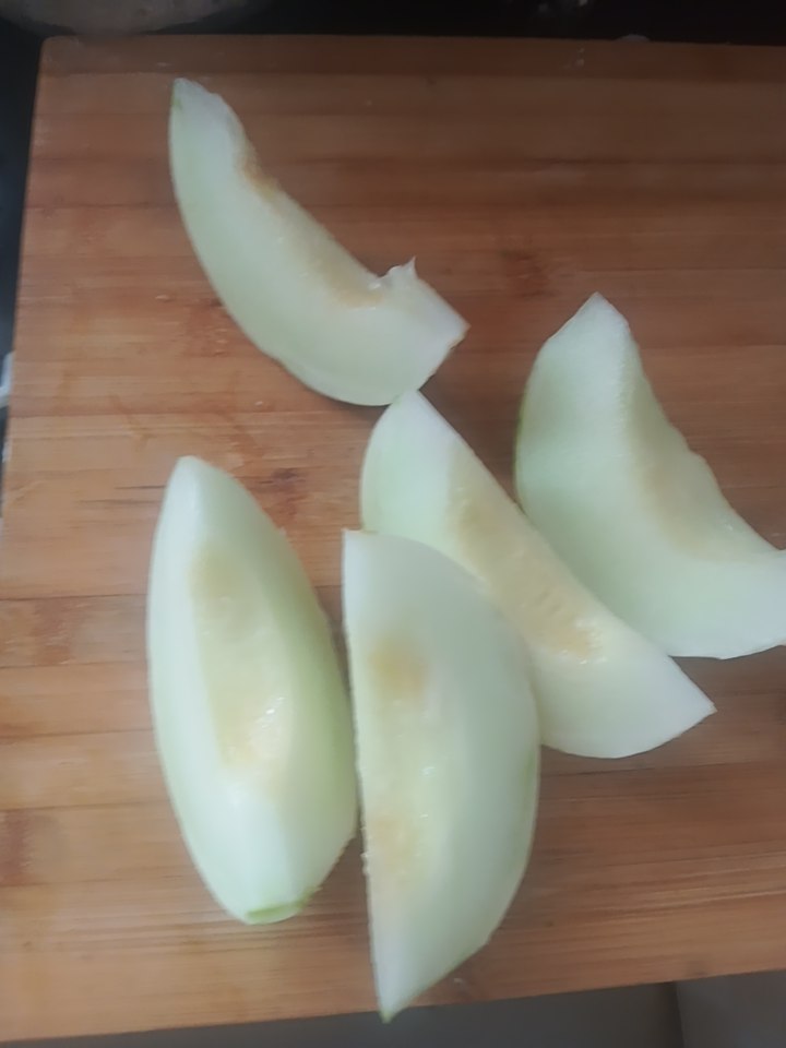 肉粽子要不要蘸糖，第一次吃。


52 / 作者:送葬的芙蓉王 / 