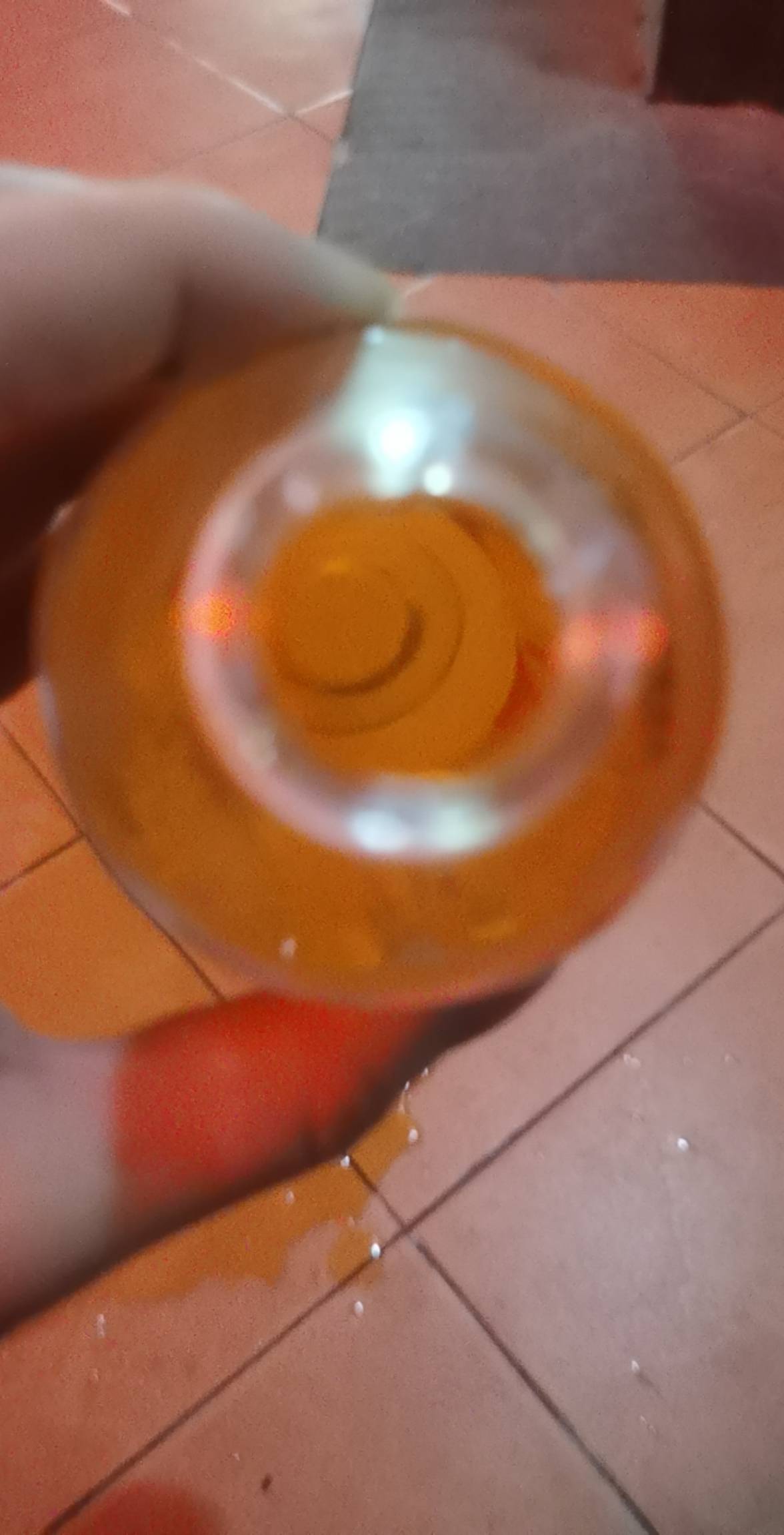 老哥们，挂壁饮料，东鹏少喝点吧，痛风了手痛得很，伸不直，上班都上不了。

89 / 作者:广东第一帅 / 