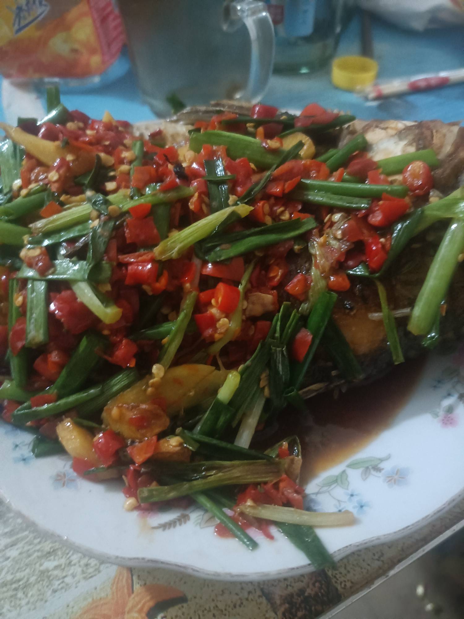十八块买包烟还剩3块 买了菜没钱买酒喝了 又到月底了唉


23 / 作者:微笑面对生活2 / 