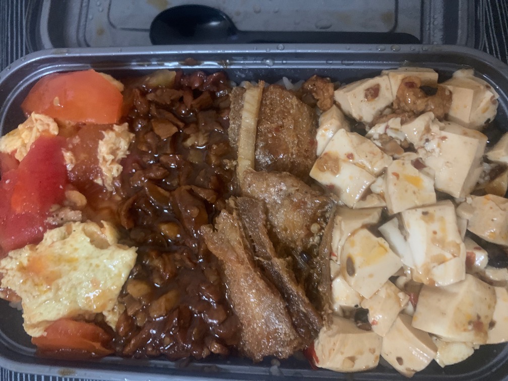 吃点来过吗 刚刚醒

98 / 作者:小鬼是魔鬼 / 