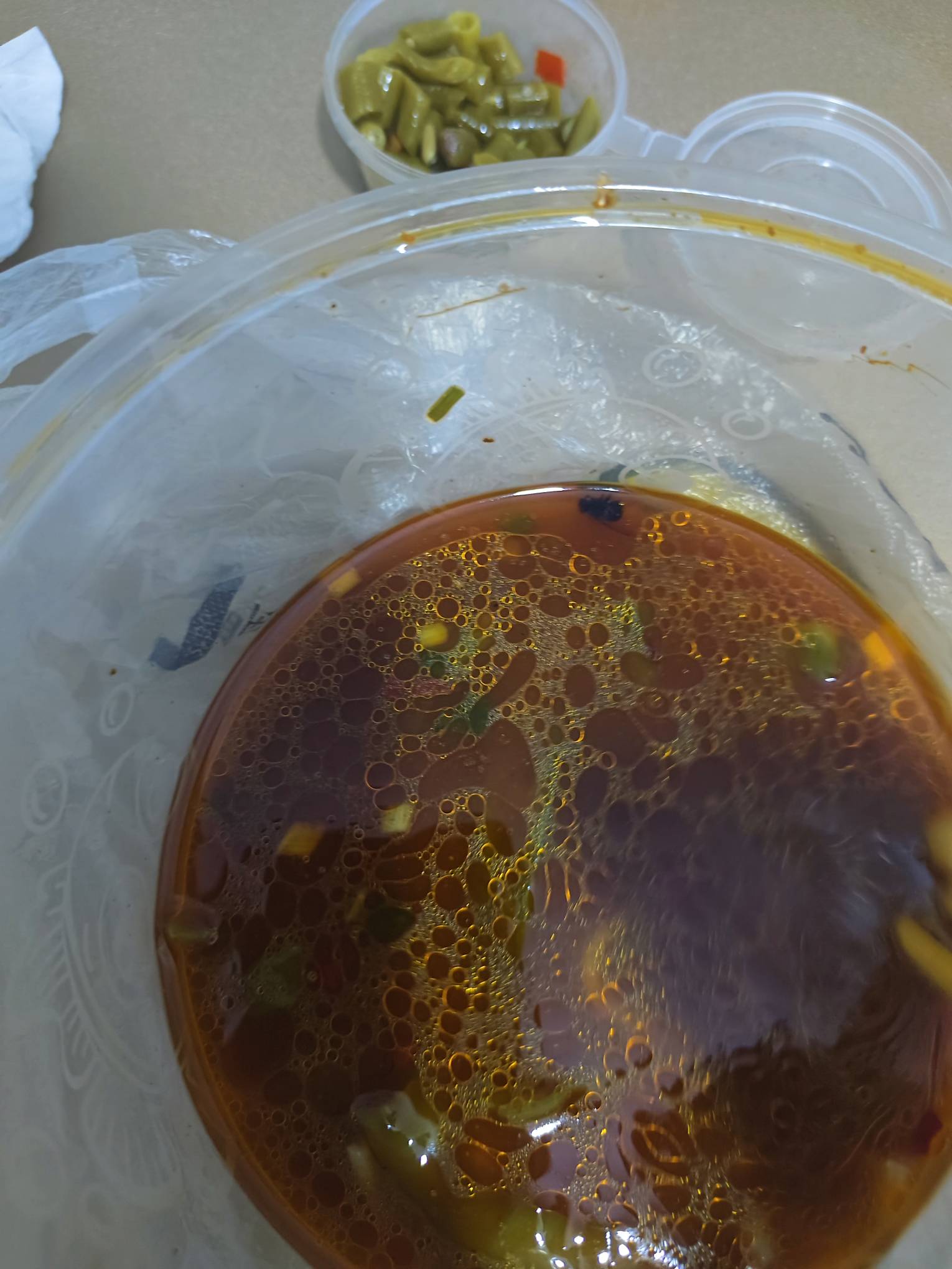 京东外卖吃到了颗苍蝇，第一次碰到


44 / 作者:狂躁的小灰灰 / 