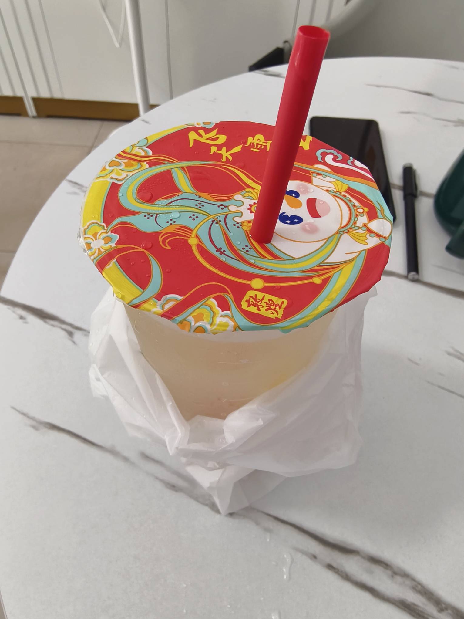 卡农老哥的一天：早上外卖平台膨胀的神券吃饭，下午喝...72 / 作者:窃听风吟 / 