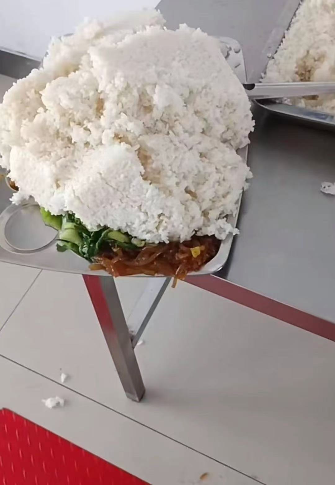 干饭了，一天一顿

27 / 作者:几把毛都没有绝望了 / 