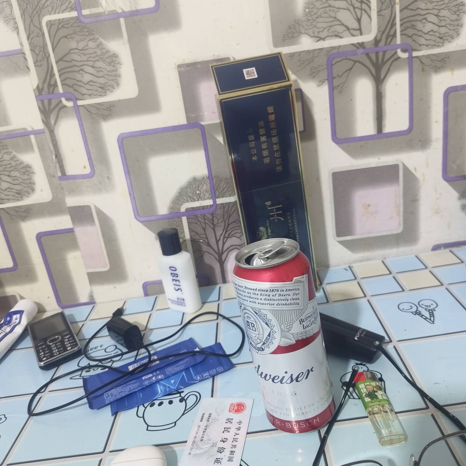 喝两口睡觉算了，

18 / 作者:在下沐小辰 / 