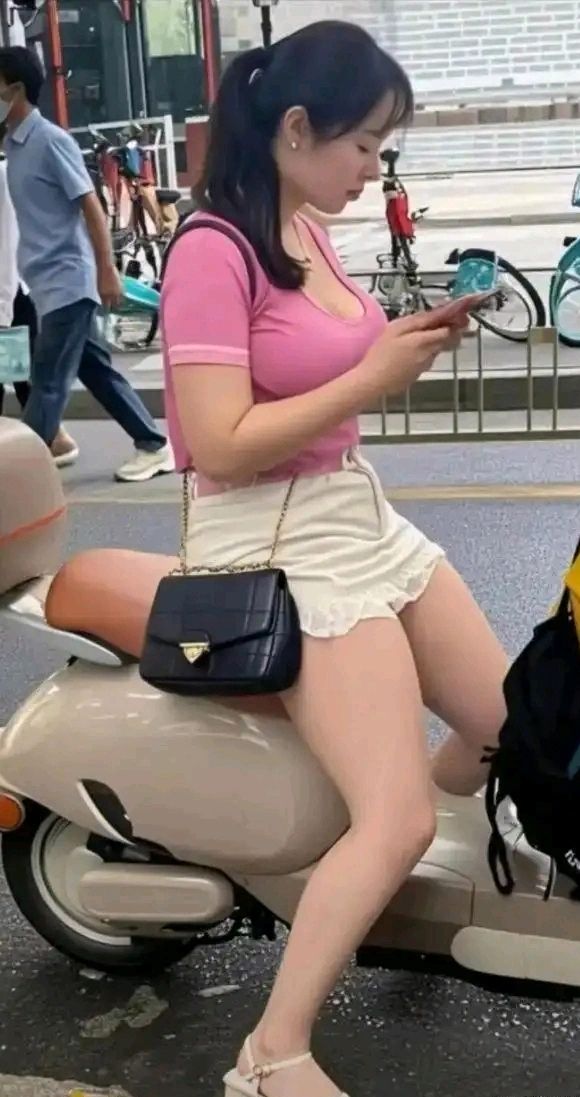一大早这帮挂壁仔全在搞美团，回收了还跑去投诉真的挺牛。

32 / 作者:我命由我不由天☘︎ / 