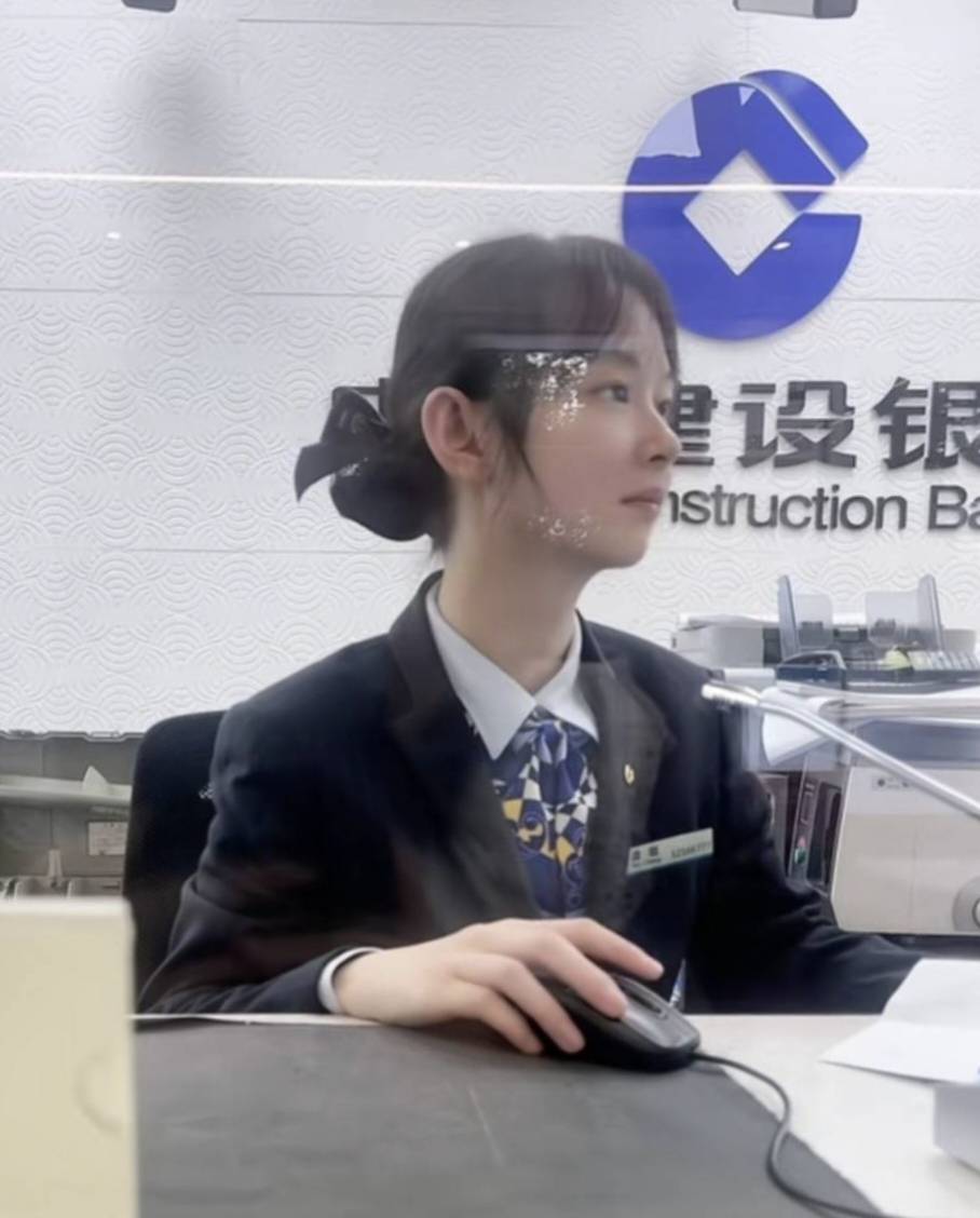 闲鱼出京东积分问了一句给他回了全是未读，两天拉黑十几个了，不要就不要问啊

46 / 作者:一纸渡桥 / 