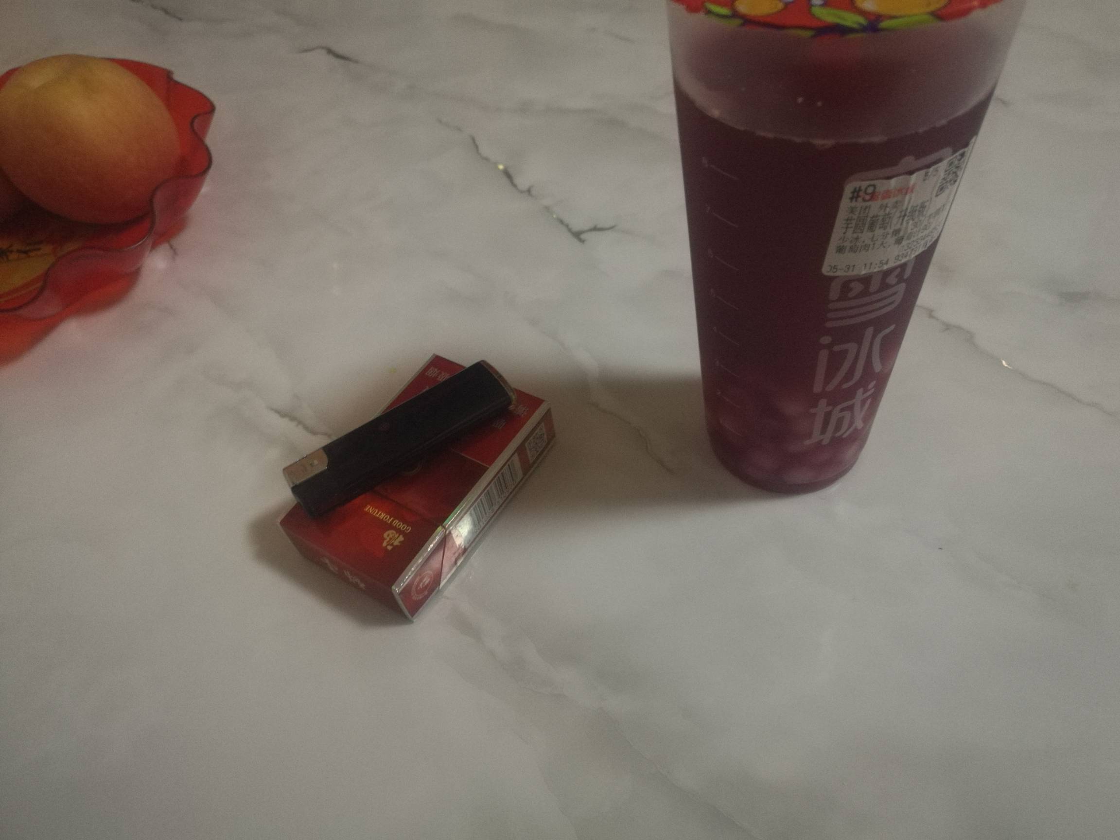 又过年吗 来个老哥搞北京 破个零就算了 刷会抖音看欧冠了 

71 / 作者:努力优秀_ / 