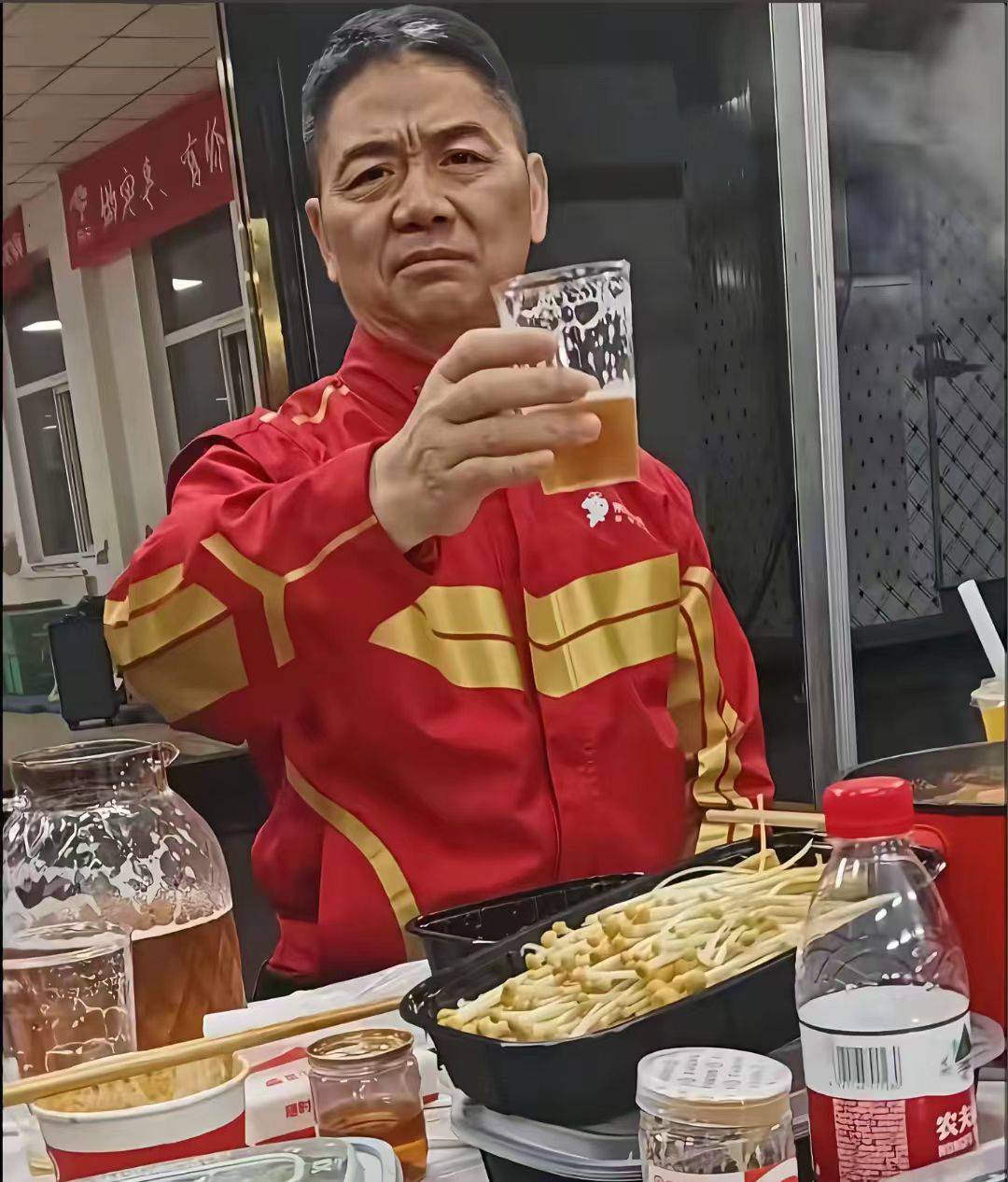 昨天搜代码飞盐城，今天一看飞泰州去了

26 / 作者:夜小鱼 / 