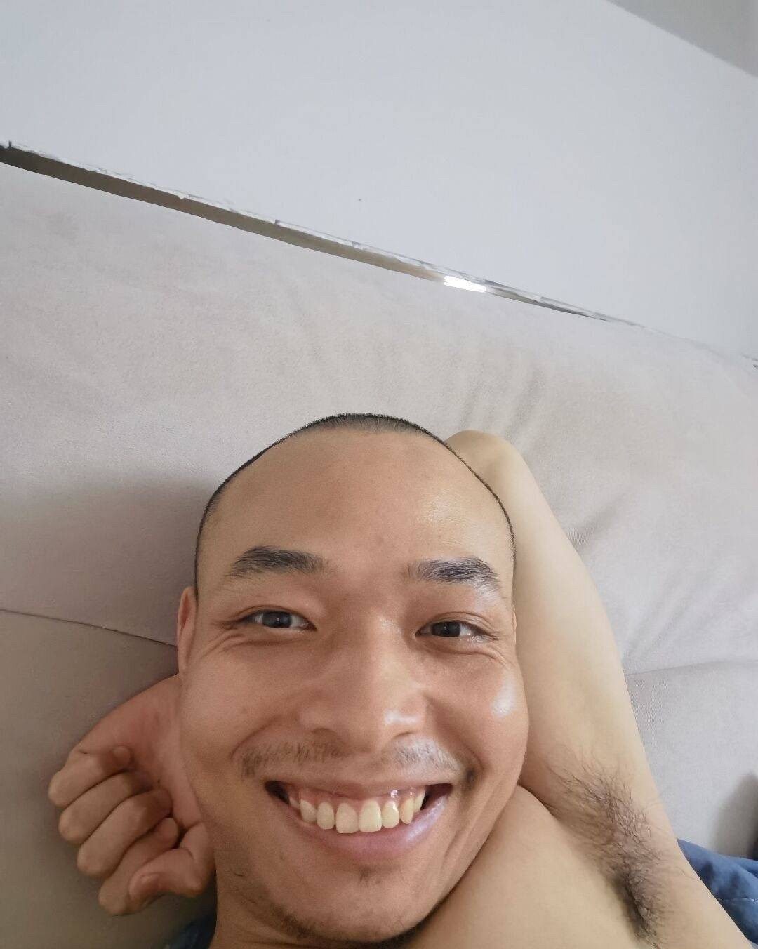 西藏感觉准备了 一家四口 齐上阵一天300➕一个月四个人就是45600。发财了。

12 / 作者:今天作业没毕业 / 