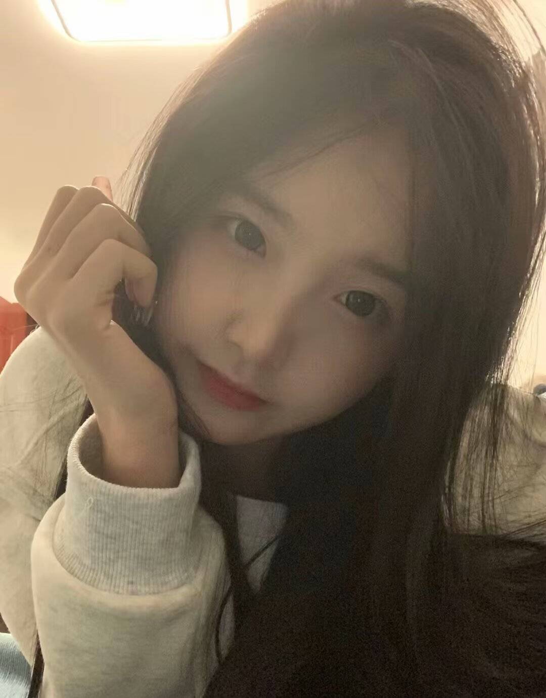 刚从网咖回去的路上，遇到两个小伙好年轻20岁左右，说是站点上班的。下班还跑众包，结31 / 作者:烟火里的尘埃11 / 