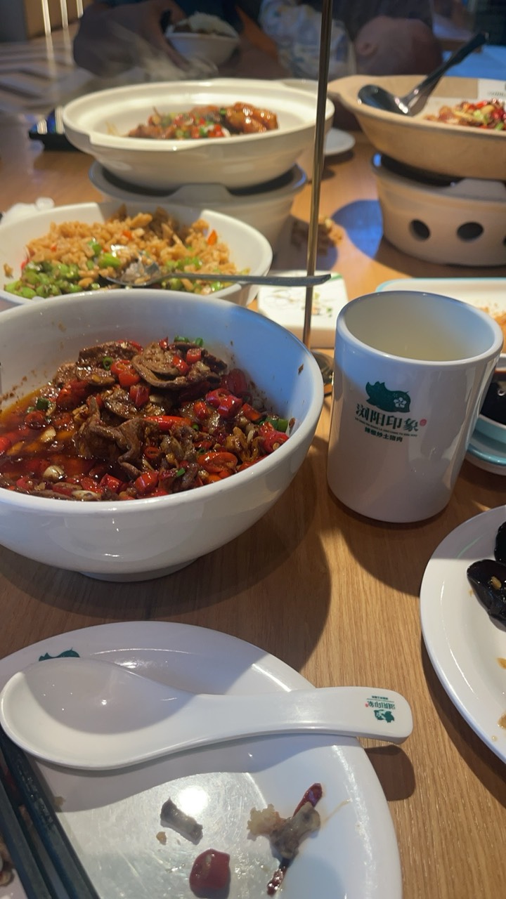 哭了 18系统终于可以用这个能发图的卡农了

85 / 作者:肉吃的不 / 