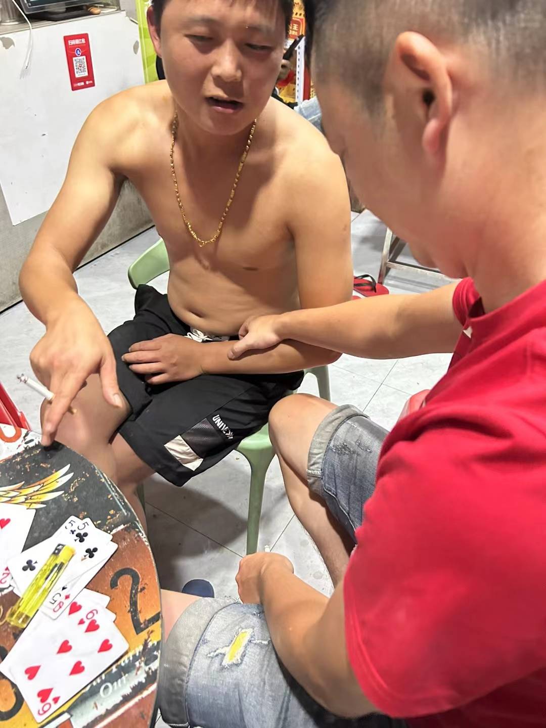 这段时间带这些后起之秀申请点v得了2个多，请我喝啤酒

31 / 作者:爱恨128 / 