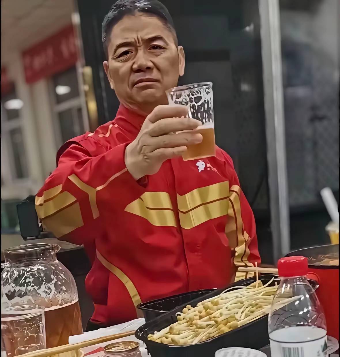 挂b的日子好惨啊老哥们，包包里都摸不出来一百块钱，主任又不赏饭吃

3 / 作者:yc01 / 