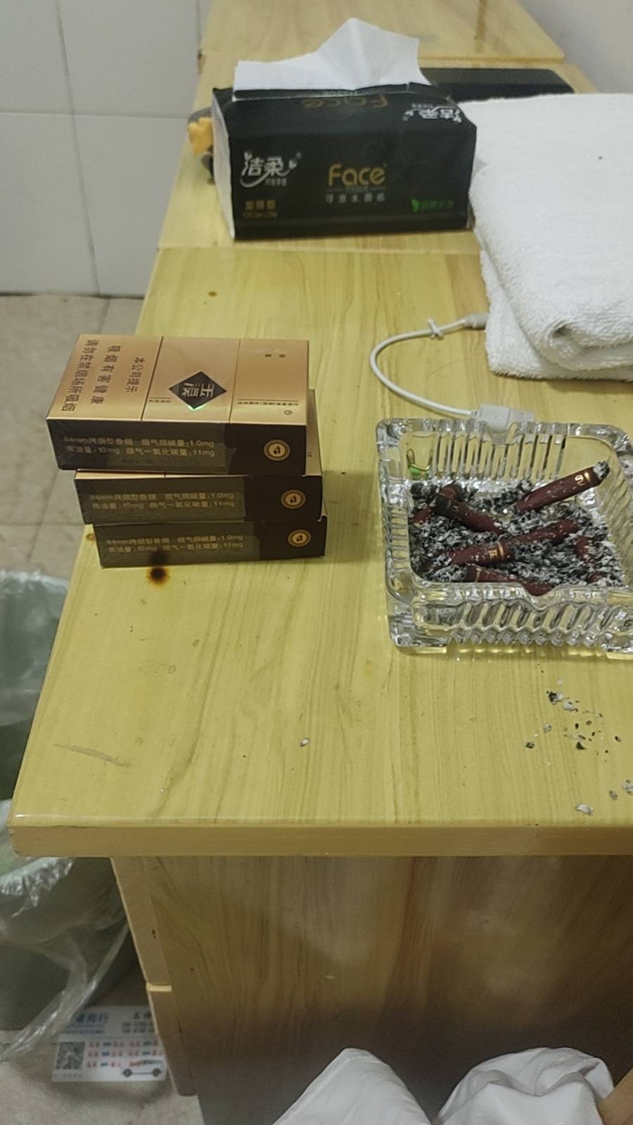 太难了。只有看天才小曲库的广子搞包烟了。

57 / 作者:十万年老黑 / 