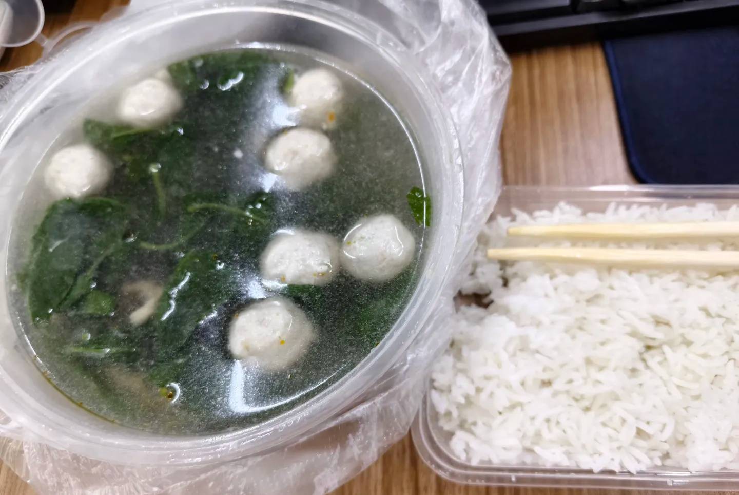 羊毛盛世来了，看来不进厂的选择是对的，那群厂仔就等着拍烂大腿吧，这才月初就这么多57 / 作者:理理理66 / 