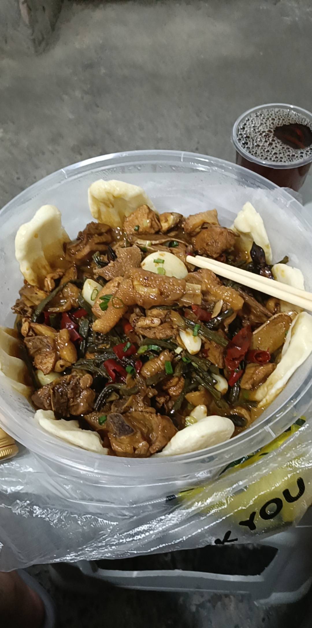 感谢饿了么喝上了

70 / 作者:我不是坏人啊 / 