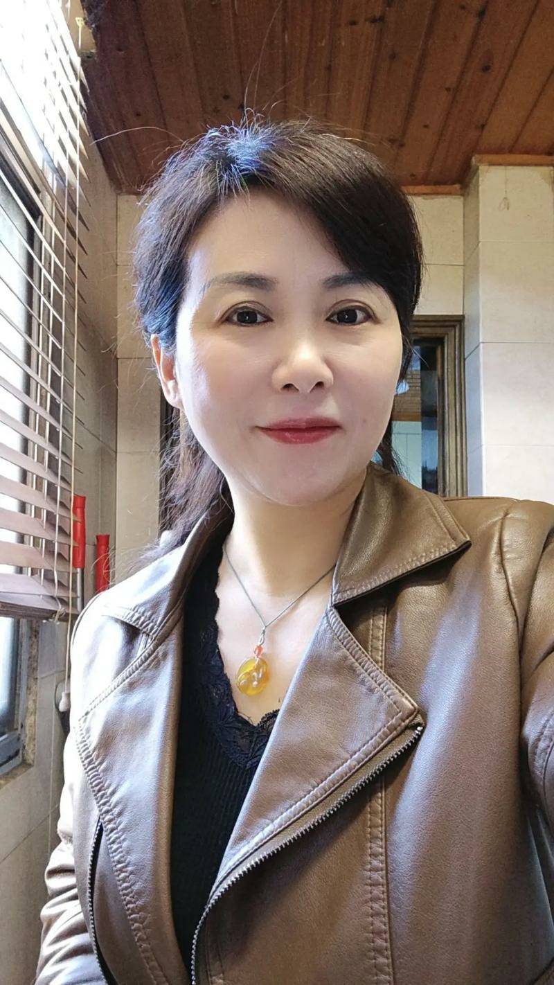 建行3次抽了100京东卷+10+5的立减金



4 / 作者:青草地 / 