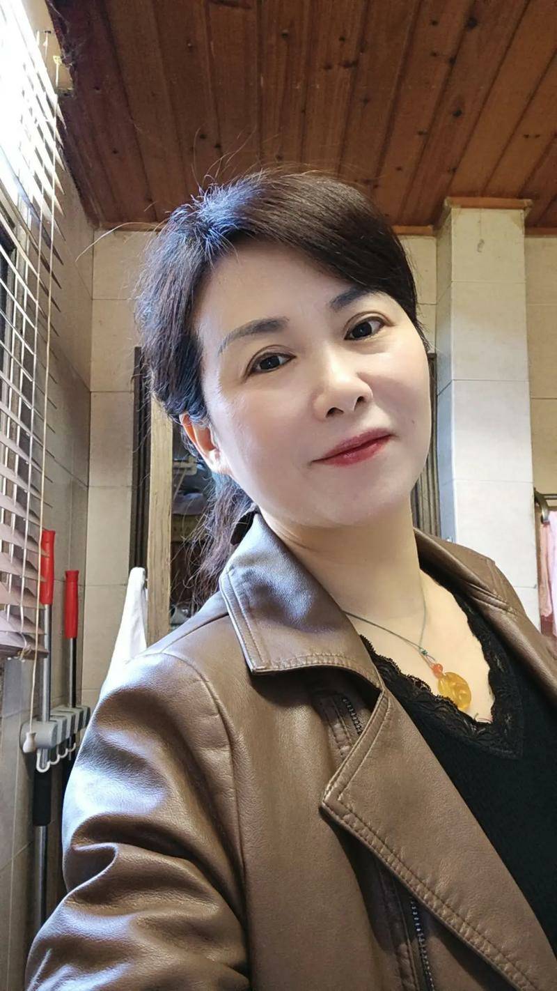 建行3次抽了100京东卷+10+5的立减金



55 / 作者:青草地 / 