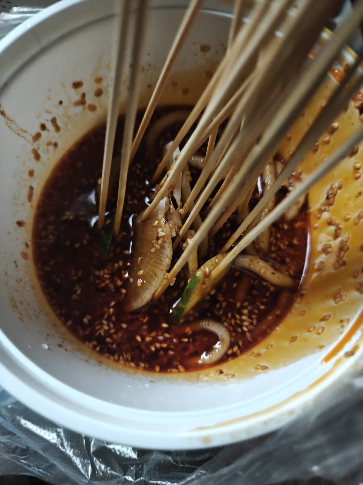 钵钵鸡，钵钵鸡，一元一个的钵钵鸡

57 / 作者:智者见智 / 