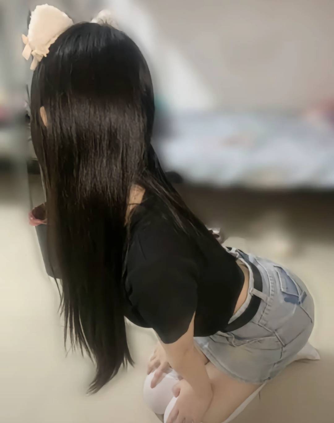 本人女，21岁找男朋友
要求
1：要长得帅的，身材必须特别好的，要特别有钱的
2：要脾65 / 作者:陪跑人之大冤种 / 