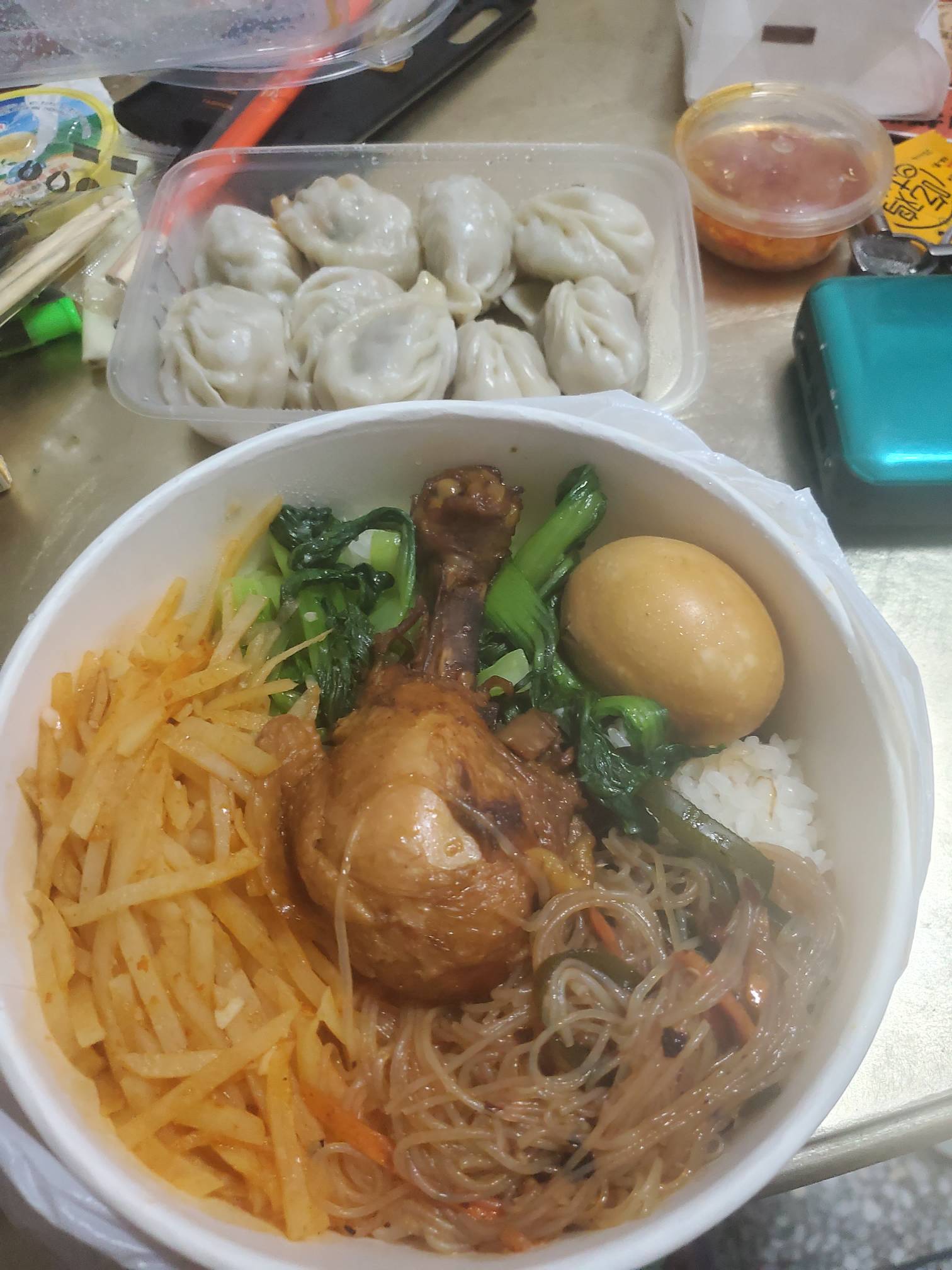 含泪

57 / 作者:玛卡巴卡哟 / 