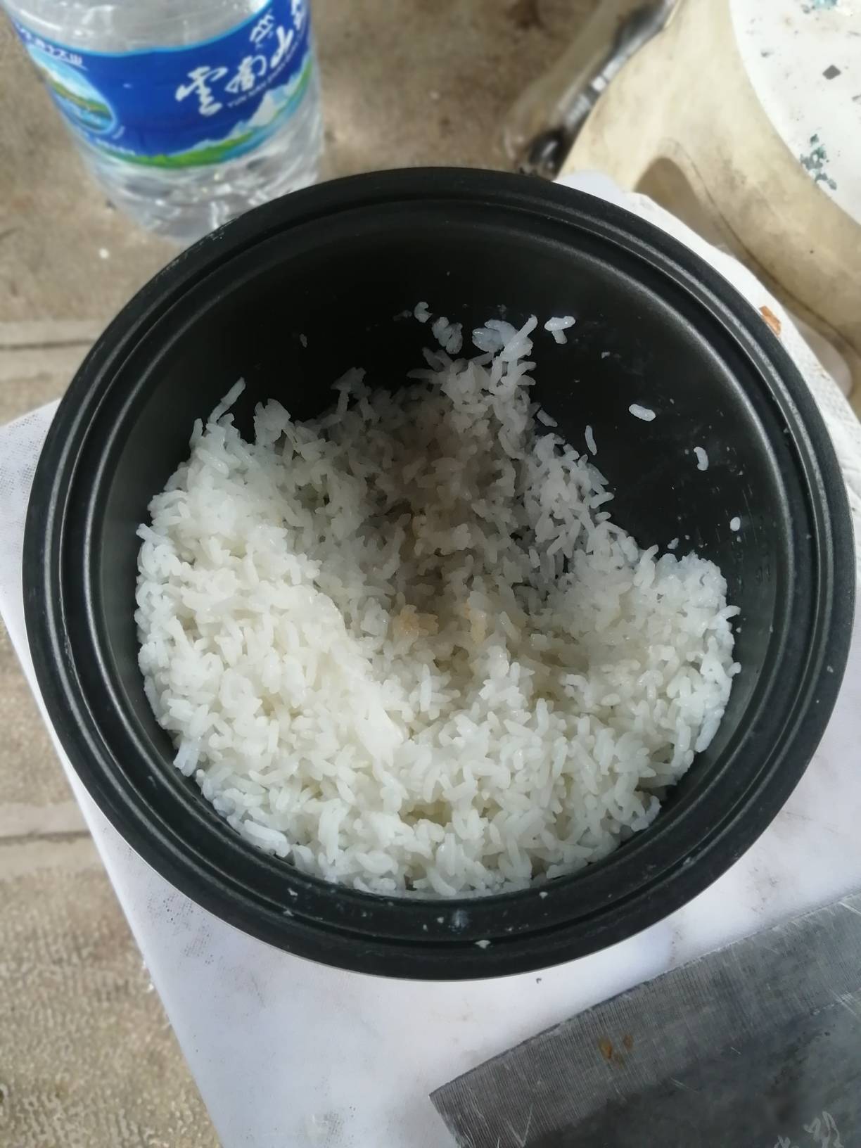 起床了，太冷了，盖羽绒睡袋，半夜穿秋裤



16 / 作者:卡农新来的 / 