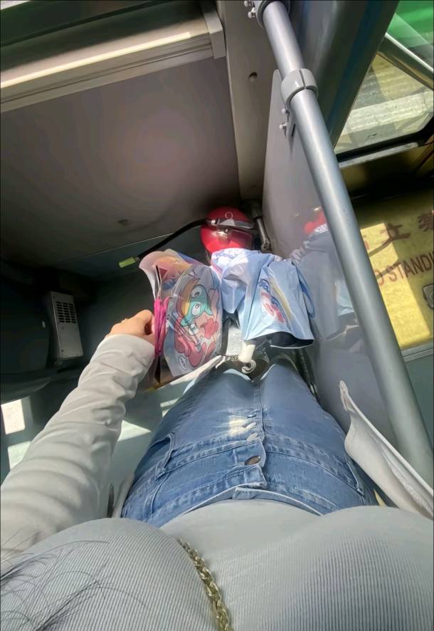 失算了，停在泰州毛都没有，还被拉黑了

28 / 作者:几把毛都没有绝望了 / 