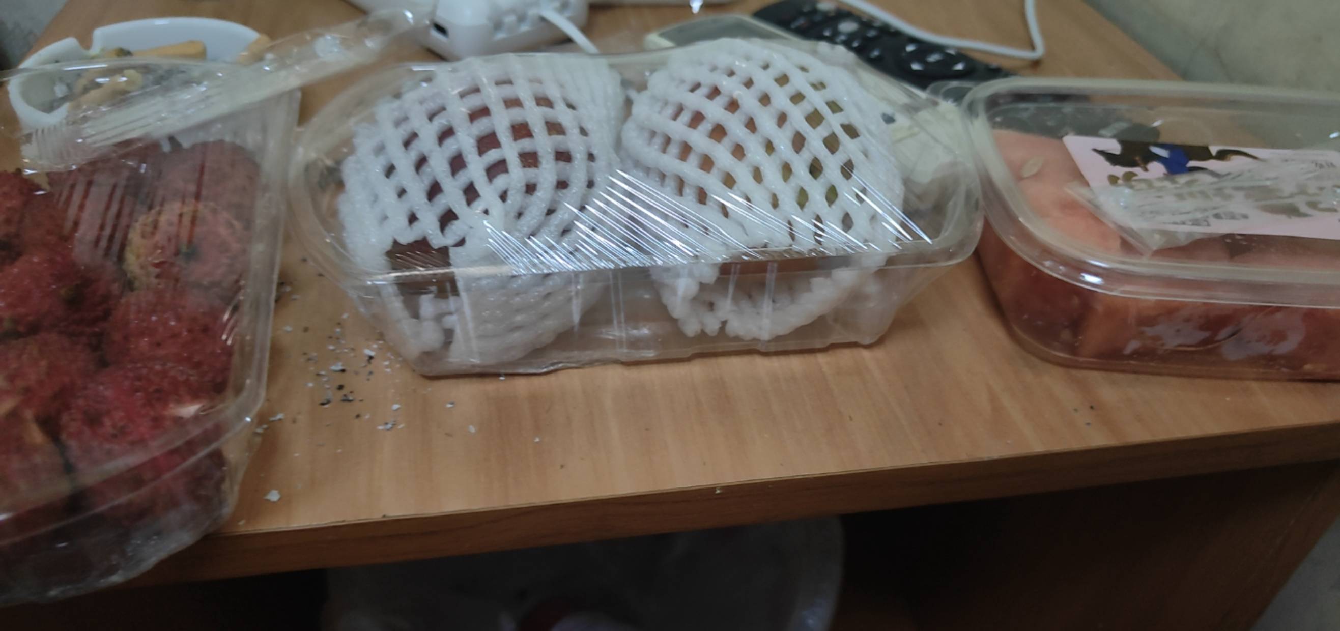 老哥花了我7.2毛钱，吃不起饭，因为没有优惠券，只还有果只能吃水果了

25 / 作者:清余 / 